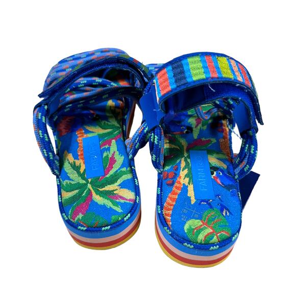 Farm Rio NWT Macaw Platform Rainbow Sandals Size 7 Open Toe Strappy Tropical - Picture 4 of 7